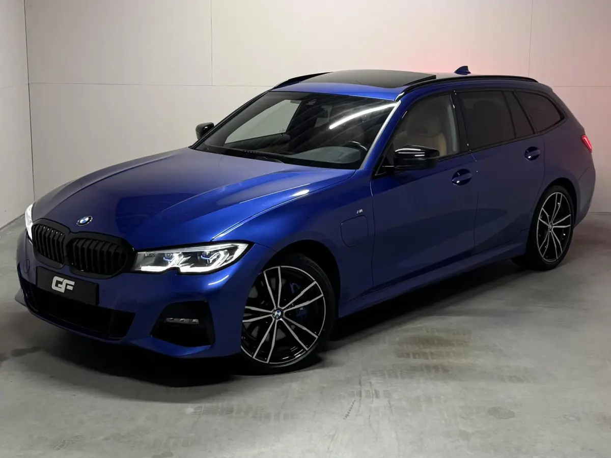 330e xDrive M-Sport Pano Laser Kuipstoelen