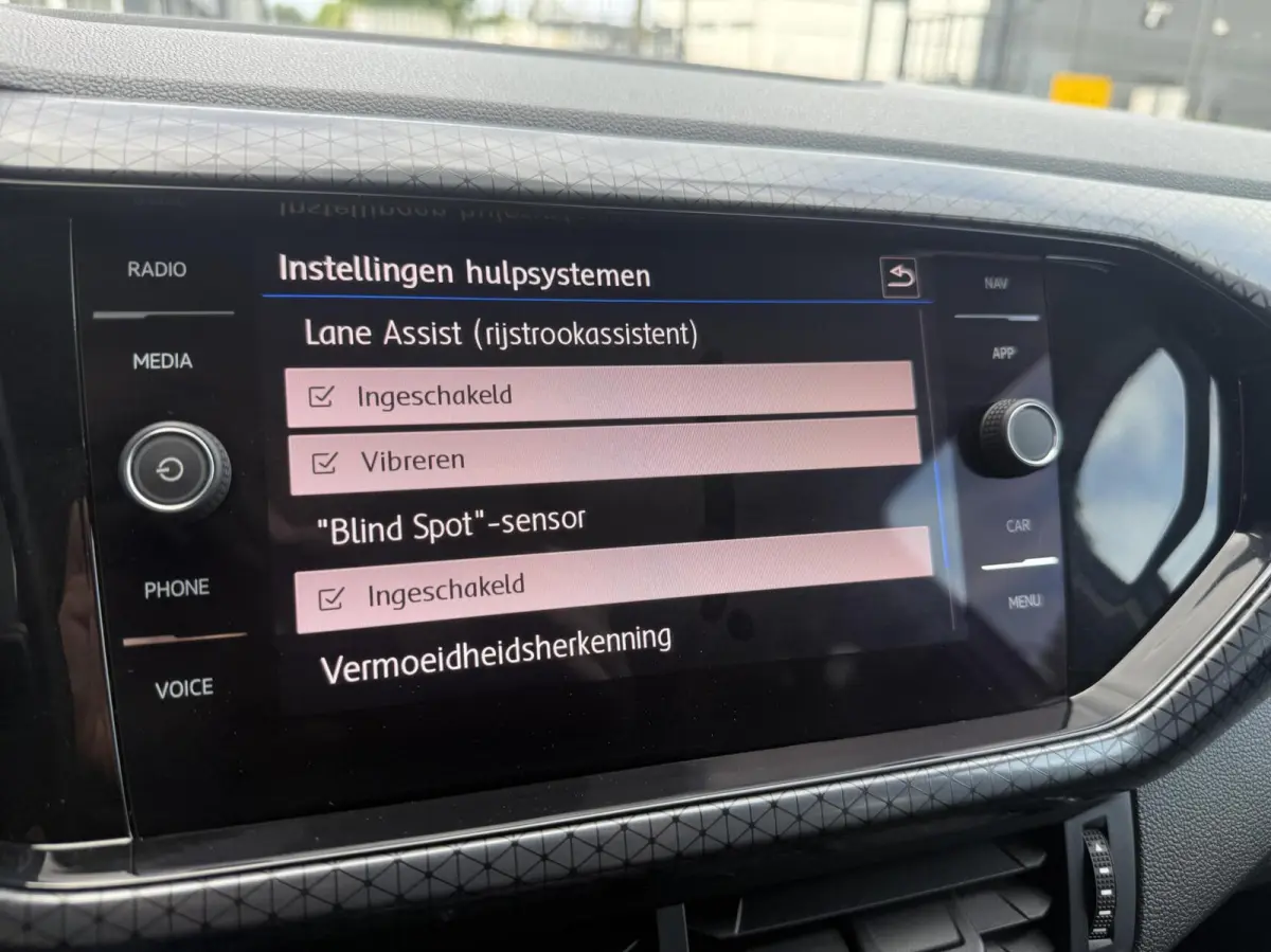 1.0 TSI Style Virtual Display