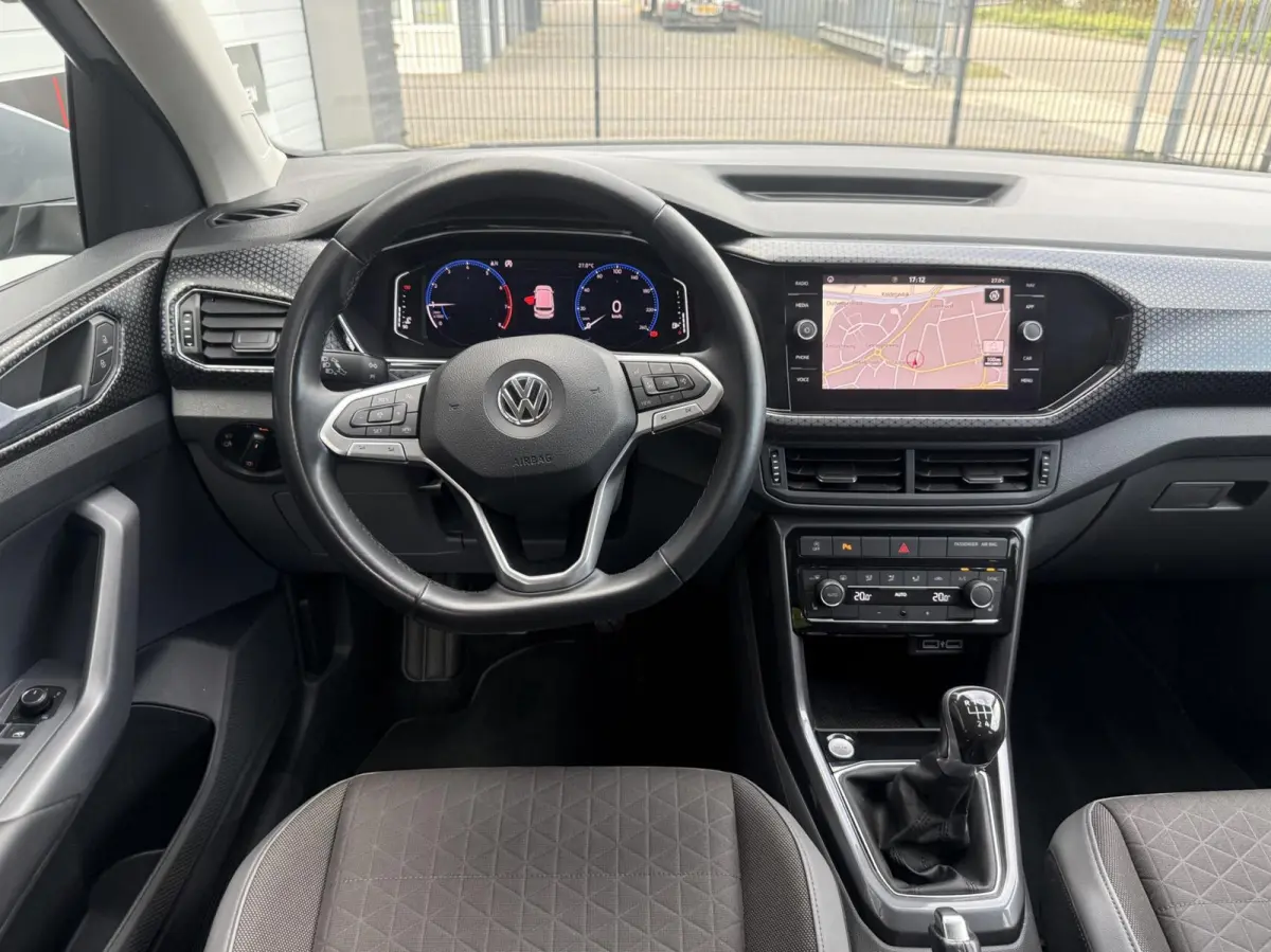 1.0 TSI Style Virtual Display