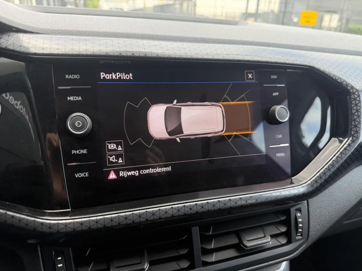 1.0 TSI Style Virtual Display