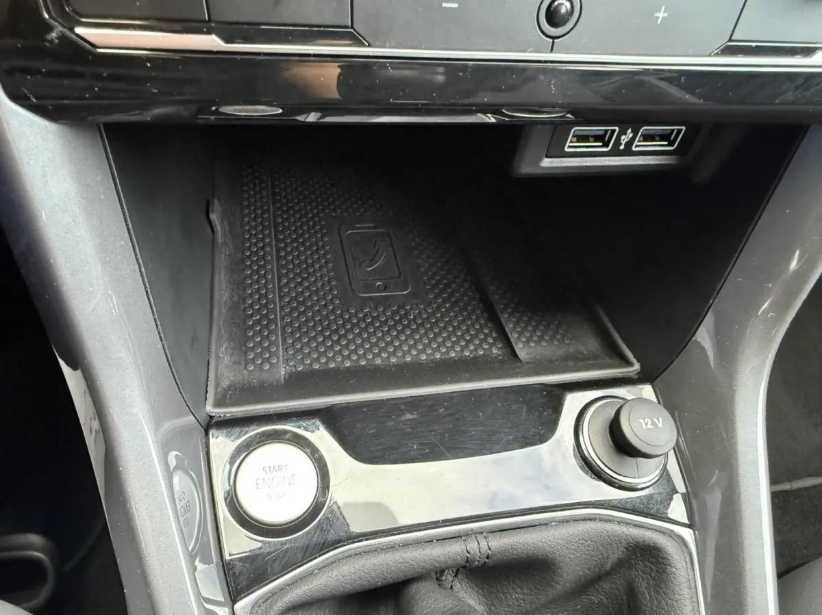 1.0 TSI Style Virtual Display