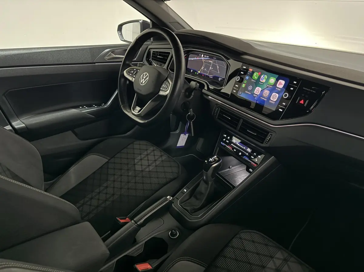 1.0 TSI R-Line Pano DSG Virtual Carplay Camera