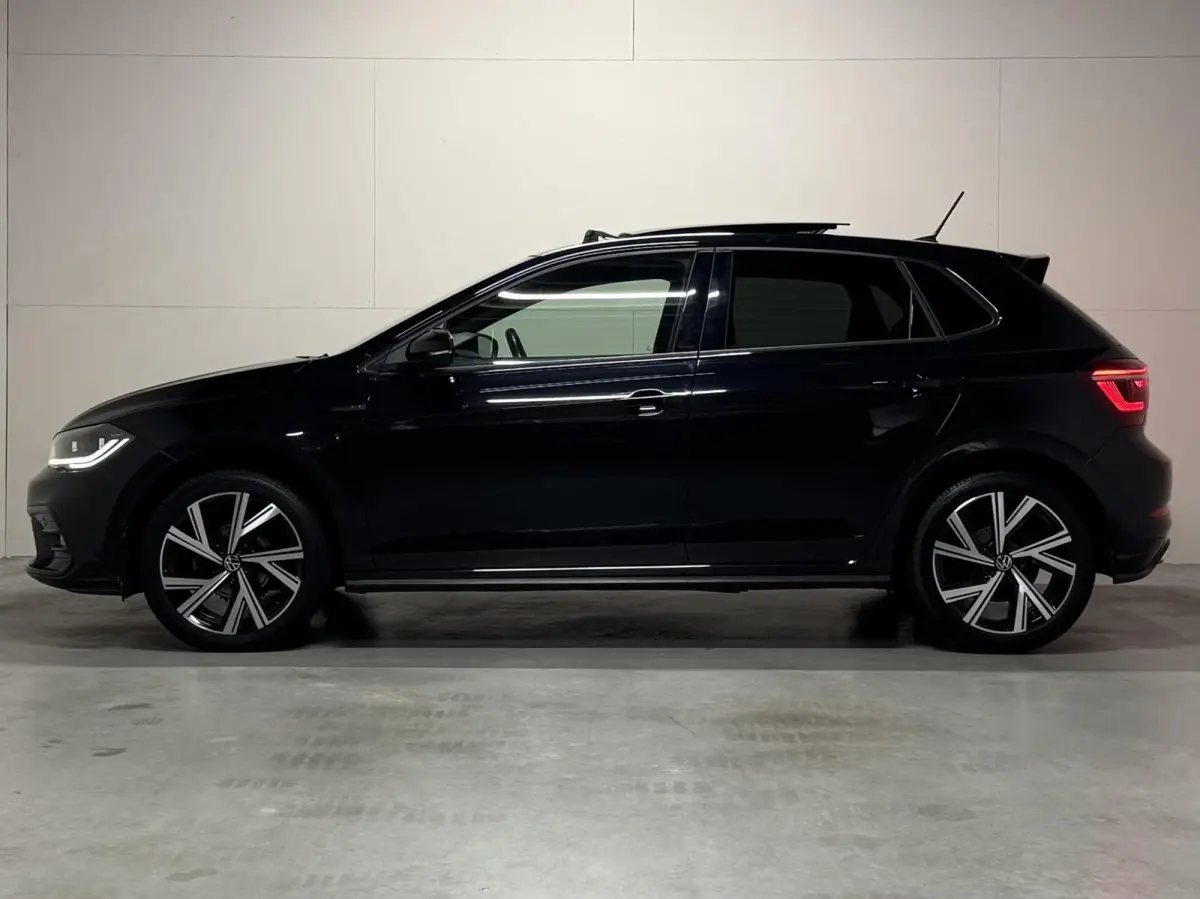 1.0 TSI R-Line Pano DSG Virtual Carplay Camera