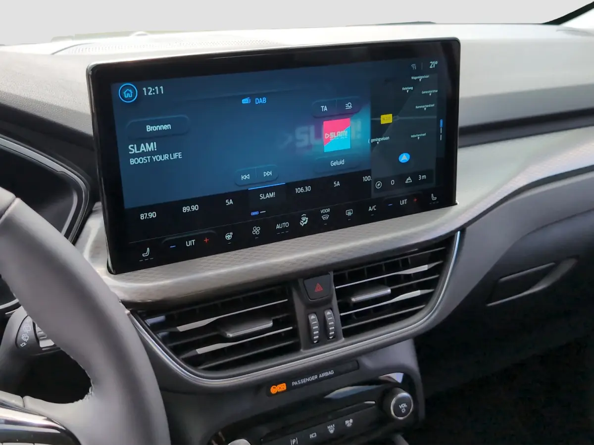 2.5 PHEV Titanium | Achterbank verwarmd | Achteruitrijcamera | All Weather banden