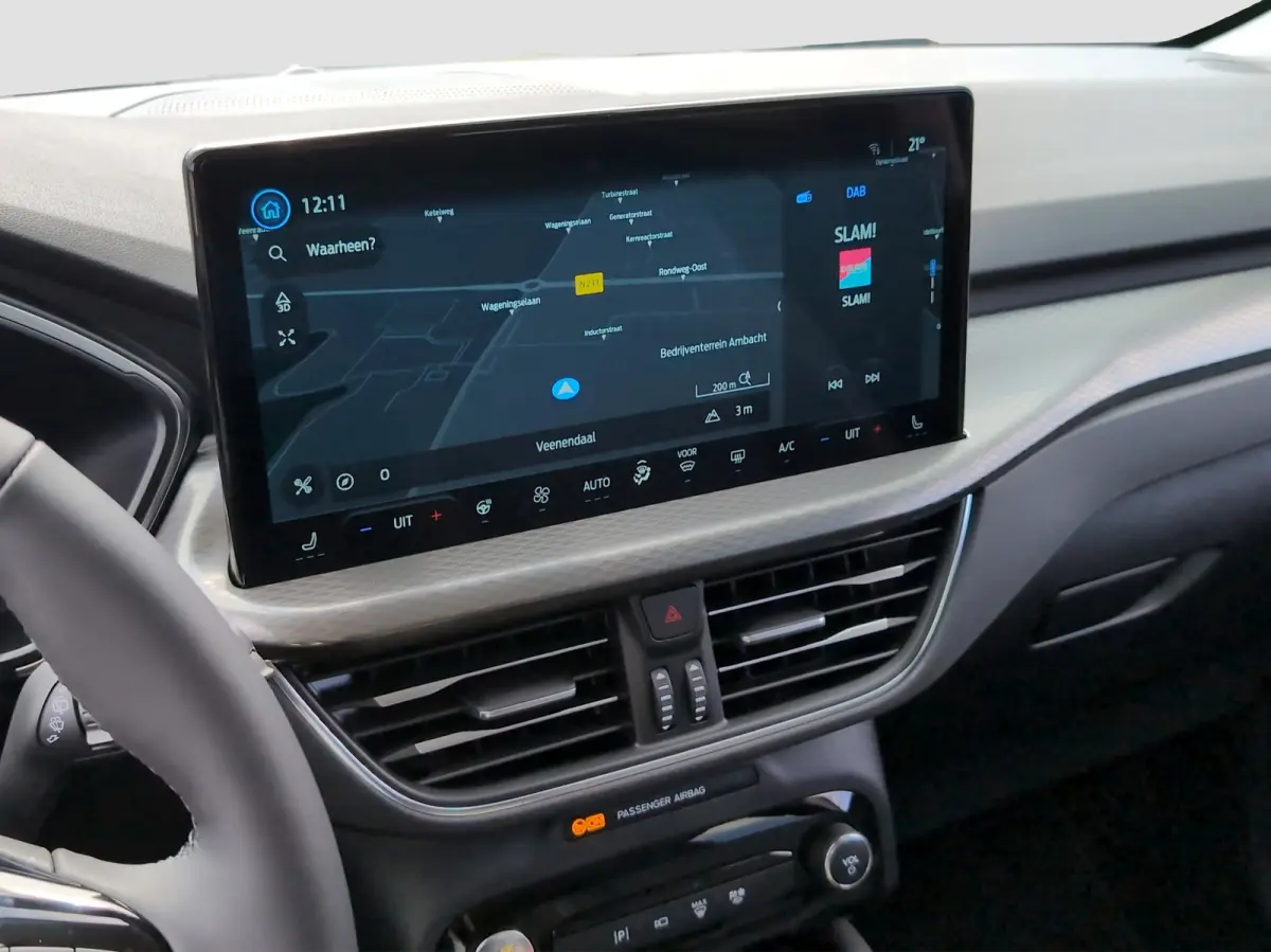 2.5 PHEV Titanium | Achterbank verwarmd | Achteruitrijcamera | All Weather banden