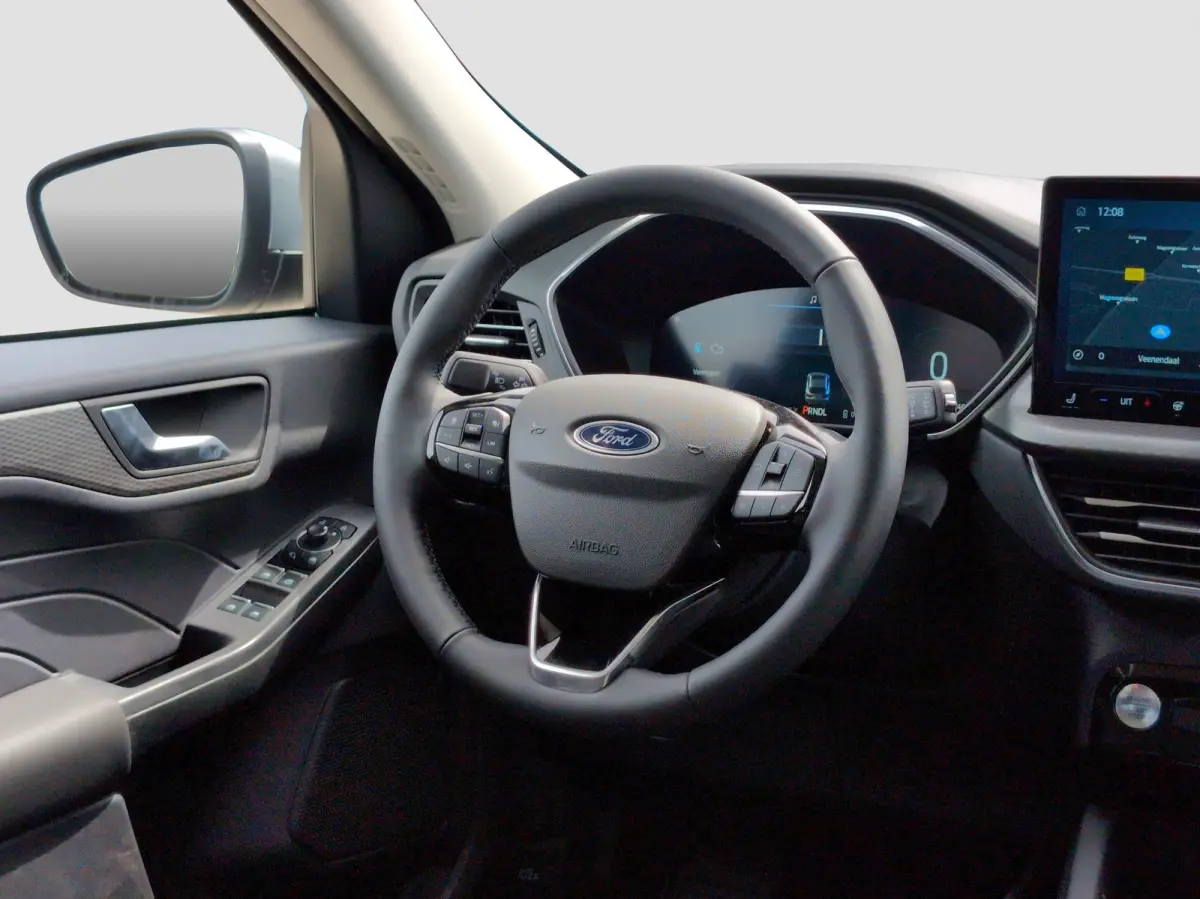 2.5 PHEV Titanium | Achterbank verwarmd | Achteruitrijcamera | All Weather banden