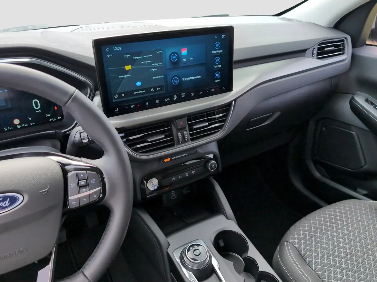 2.5 PHEV Titanium | Achterbank verwarmd | Achteruitrijcamera | All Weather banden