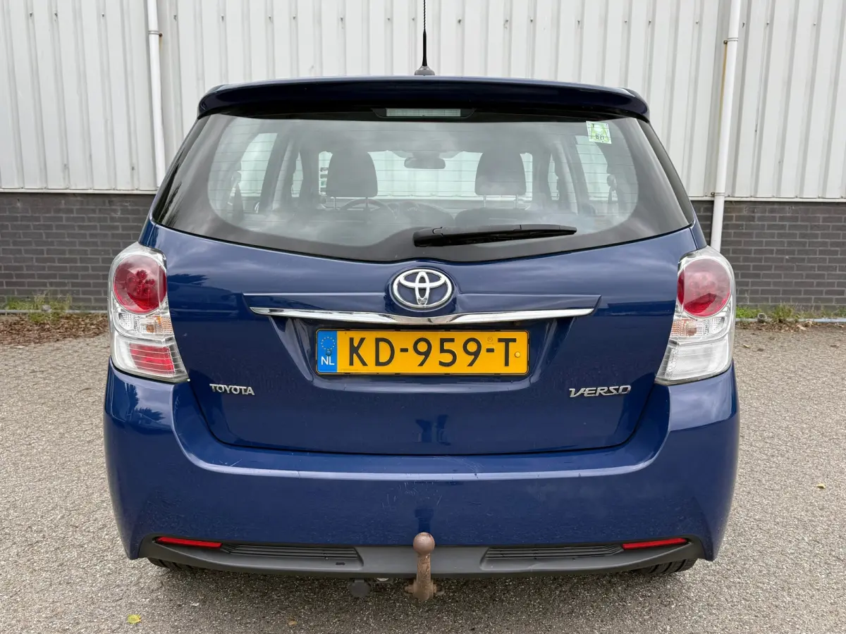 1.8 VVT-i Aspiration Automaat Airco Cruise Trekhaak Xenon