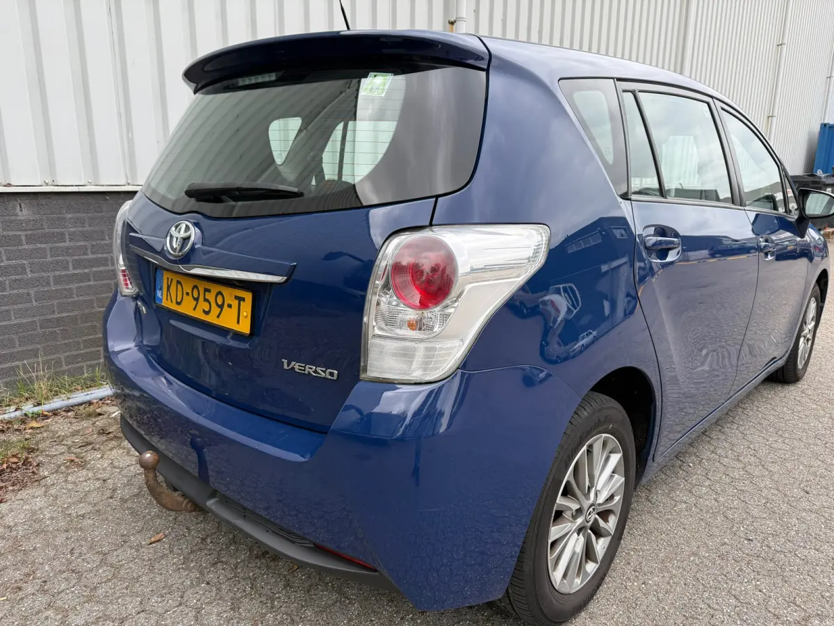 1.8 VVT-i Aspiration Automaat Airco Cruise Trekhaak Xenon