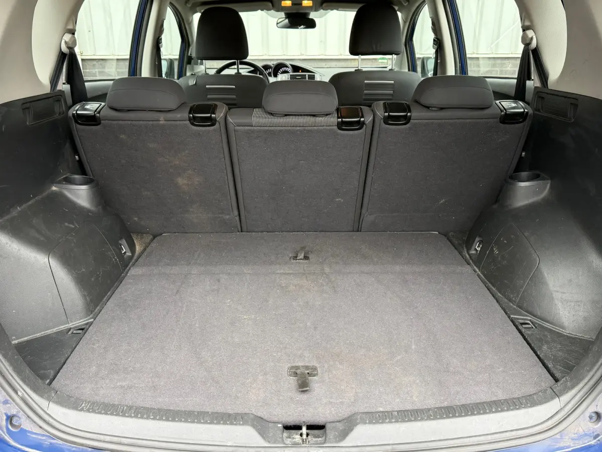 1.8 VVT-i Aspiration Automaat Airco Cruise Trekhaak Xenon