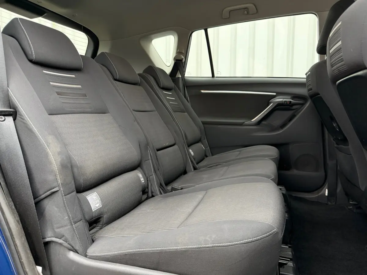 1.8 VVT-i Aspiration Automaat Airco Cruise Trekhaak Xenon