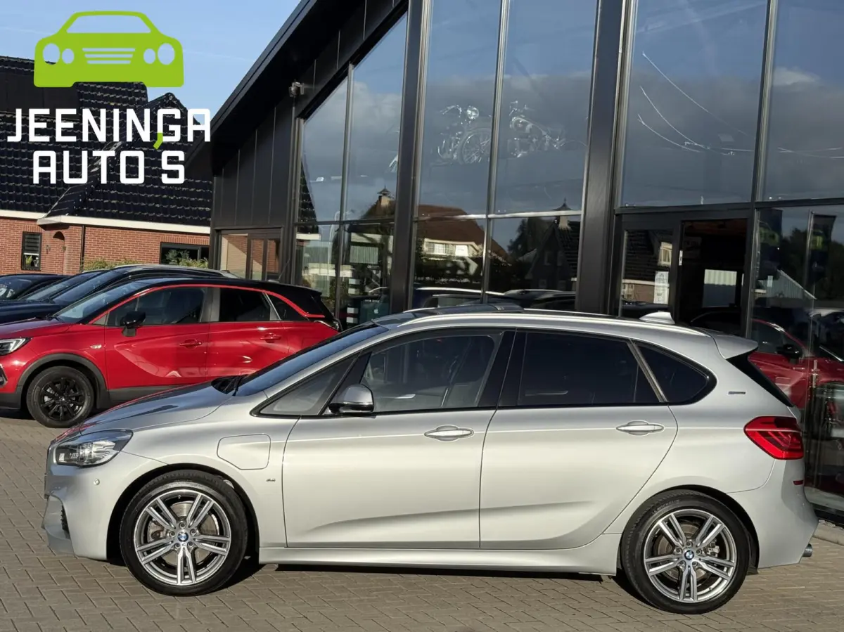 225xe iPerformance Centennial Executive |M-pakket|Pano|Leer|Camera
