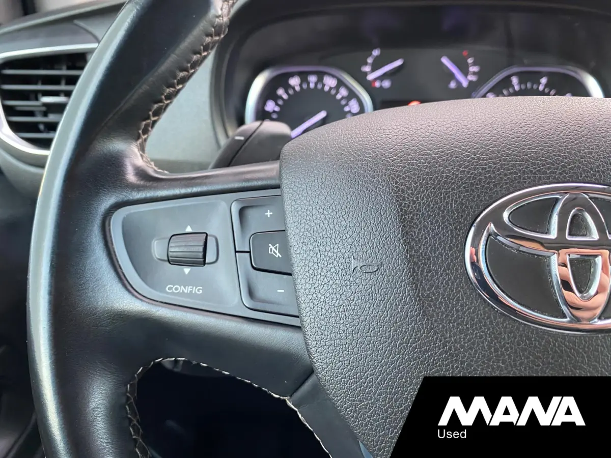 2.0 D-4D Dynamic L3H1 DC 177PK Automaat Dakraam LM Velgen Cruise 360camera Sensoren Bluetooth Navi