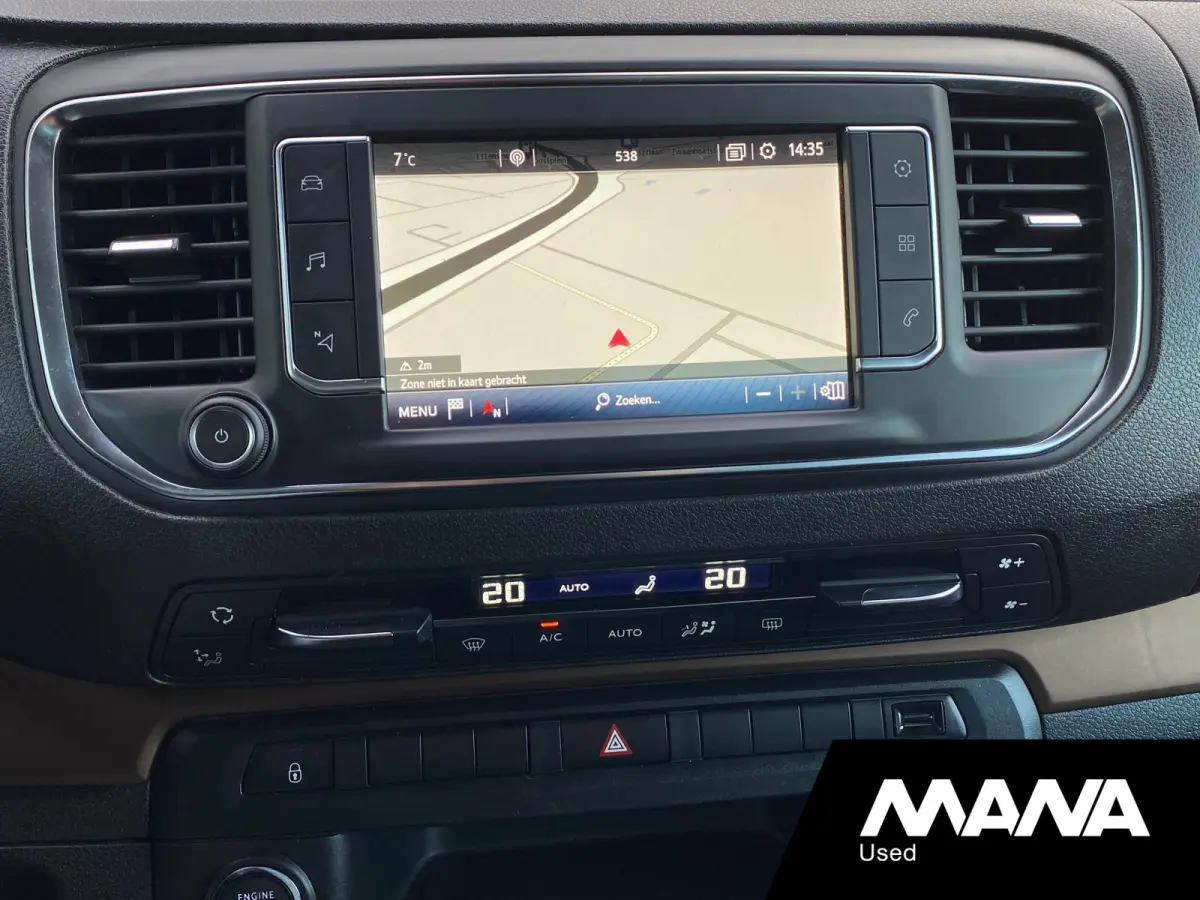 2.0 D-4D Dynamic L3H1 DC 177PK Automaat Dakraam LM Velgen Cruise 360camera Sensoren Bluetooth Navi