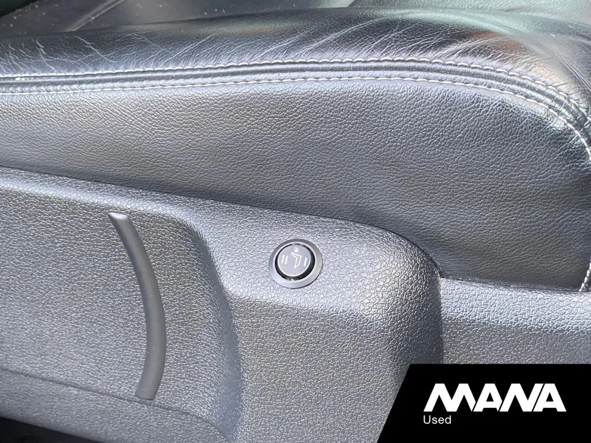 2.0 D-4D Dynamic L3H1 DC 177PK Automaat Dakraam LM Velgen Cruise 360camera Sensoren Bluetooth Navi