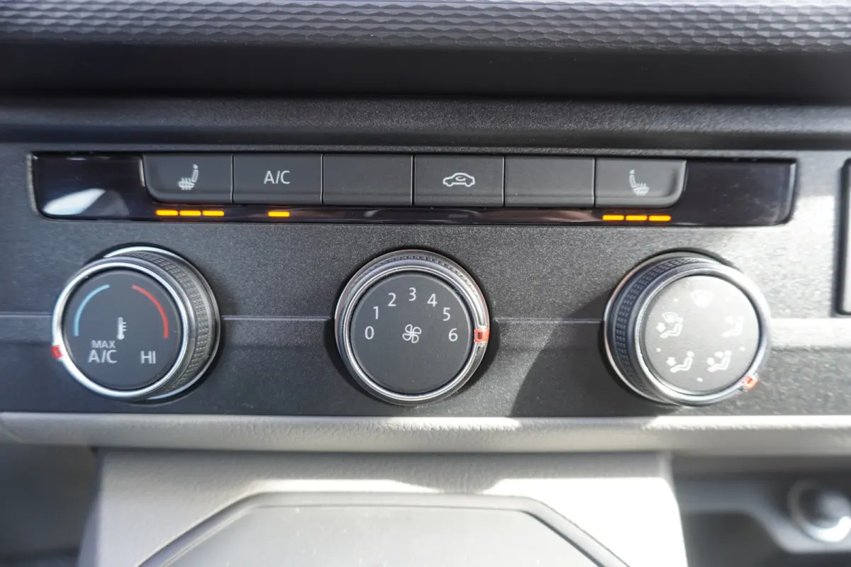 150pk Automaat L2H1 2x Schuifdeur Apple Carplay Navigatie Cruise control Stoelverwarming Standkachel