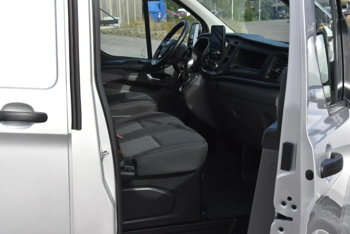2.0 TDCI L1H1 Aut. E6 Airco Navi PDC NAP
