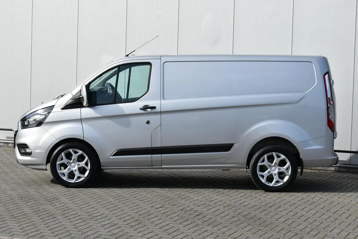 2.0 TDCI L1H1 Aut. E6 Airco Navi PDC NAP