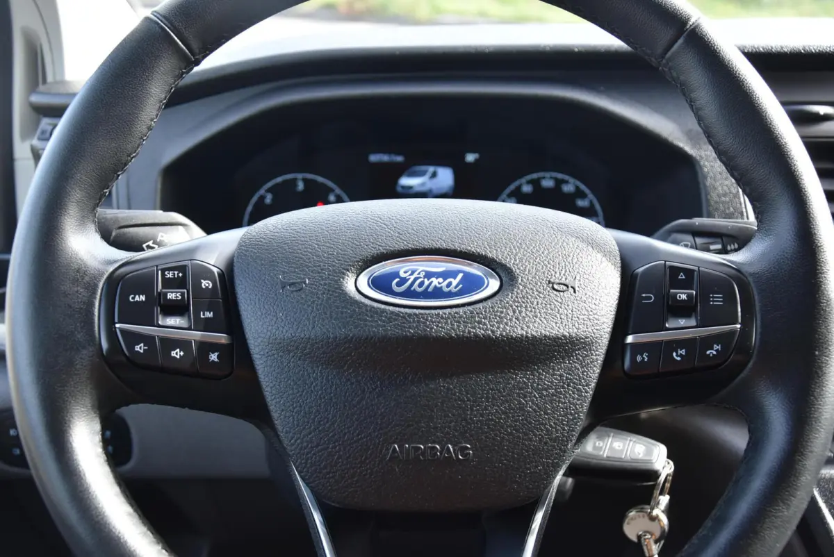 2.0 TDCI L1H1 Aut. E6 Airco Navi PDC NAP