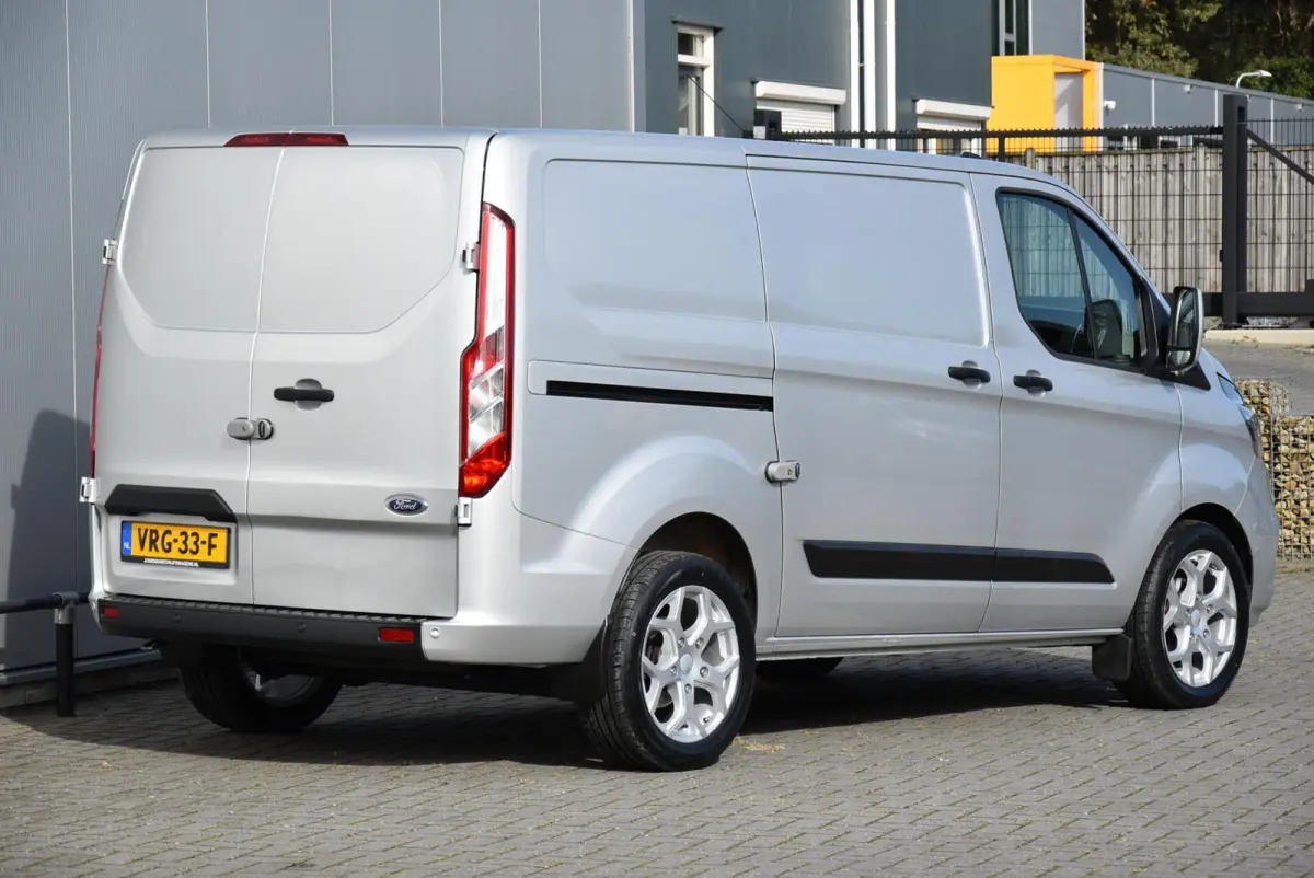 2.0 TDCI L1H1 Aut. E6 Airco Navi PDC NAP