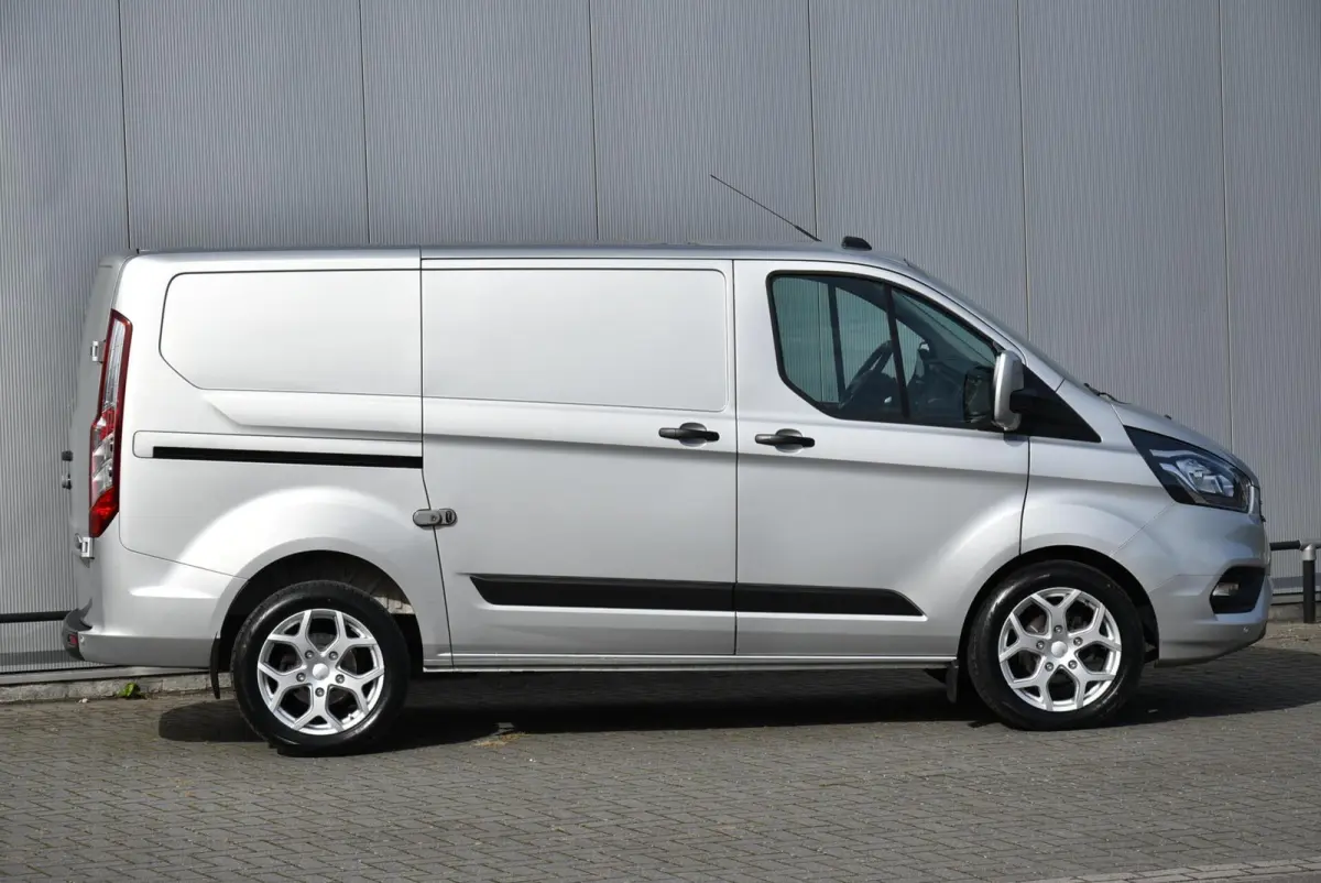 2.0 TDCI L1H1 Aut. E6 Airco Navi PDC NAP