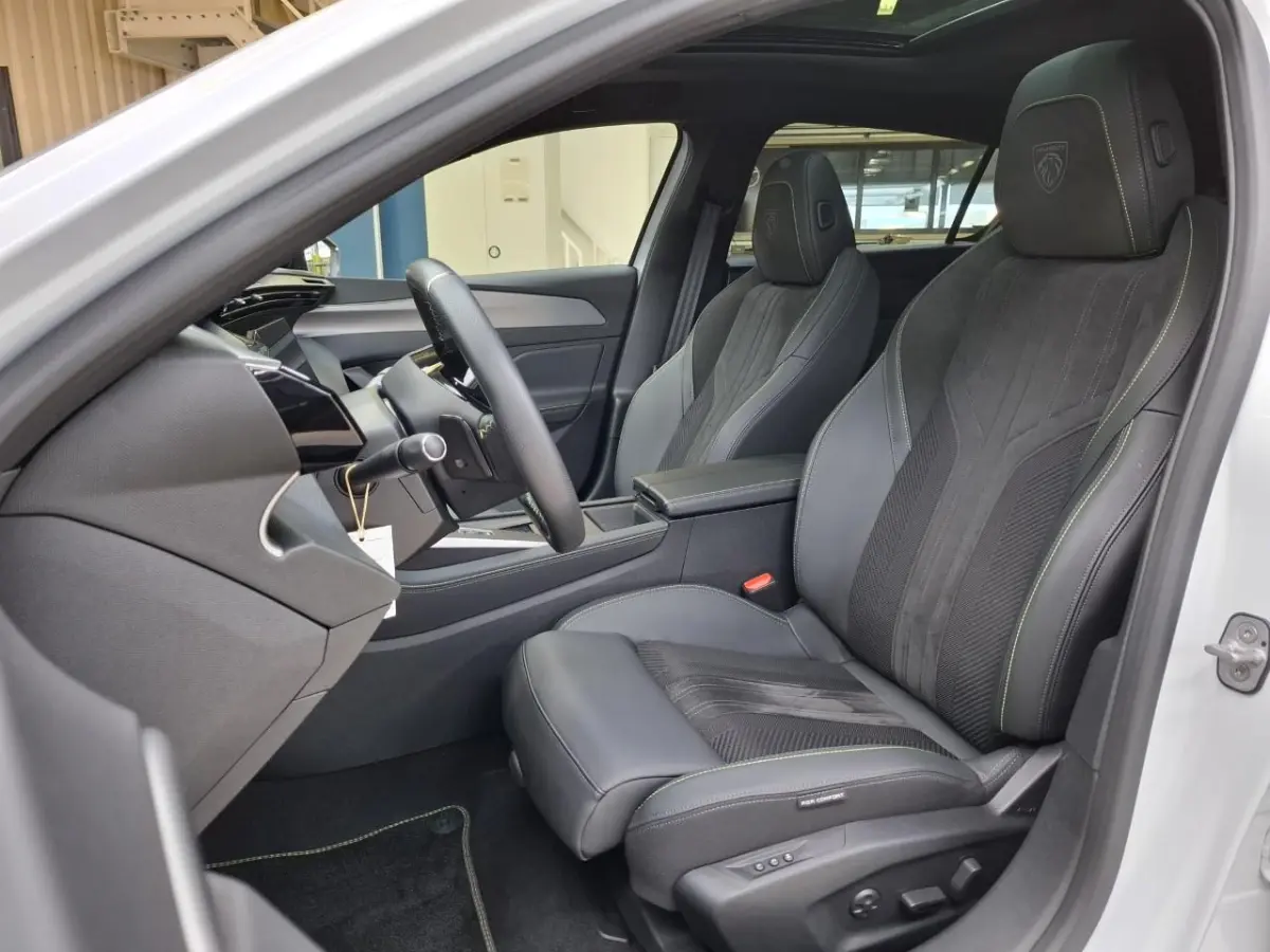 1.2 Hybrid 145 e-DCS6 GT | Panorama/schuifdak | Luxe stoelen | Focal | Trekhaak | Nieuw model | 5.000km |