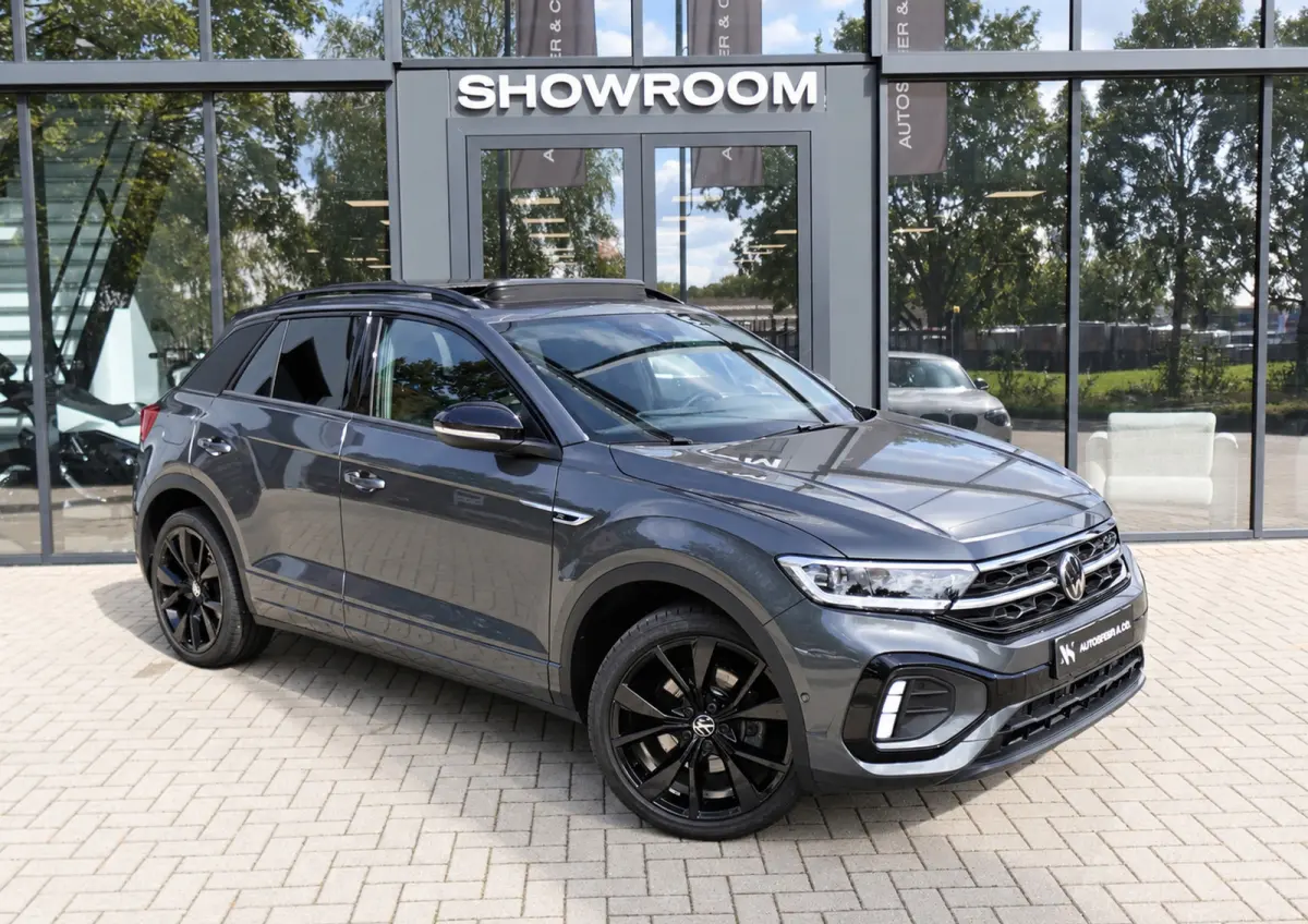 1.5 TSI R-Line Business+ PANO IQ.LIGHT ACC VOL