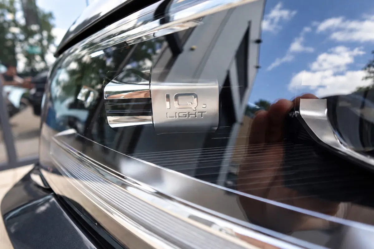 1.5 TSI R-Line Business+ PANO IQ.LIGHT ACC VOL