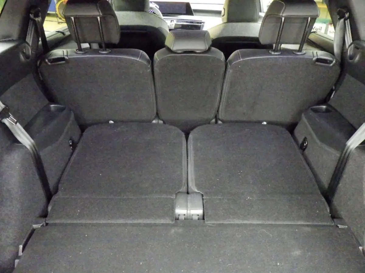 GT Exclusive 73 kWh 7p | Fase 3 laden | SOH 100% | Panorama/schuifdak | Lederen bekleding | Trekhaak | Massage | NL auto |