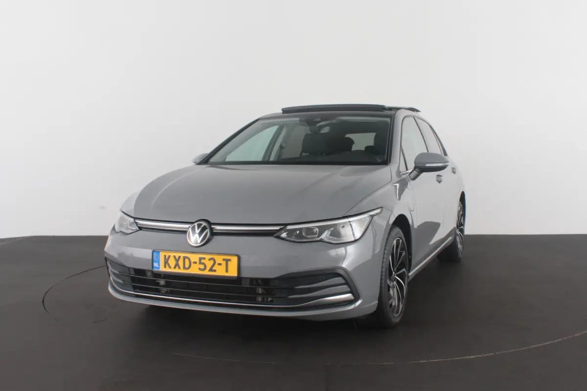 1.4 eHybrid > Pano.schuifdak/Moonstone Grey/Memory/17 inch