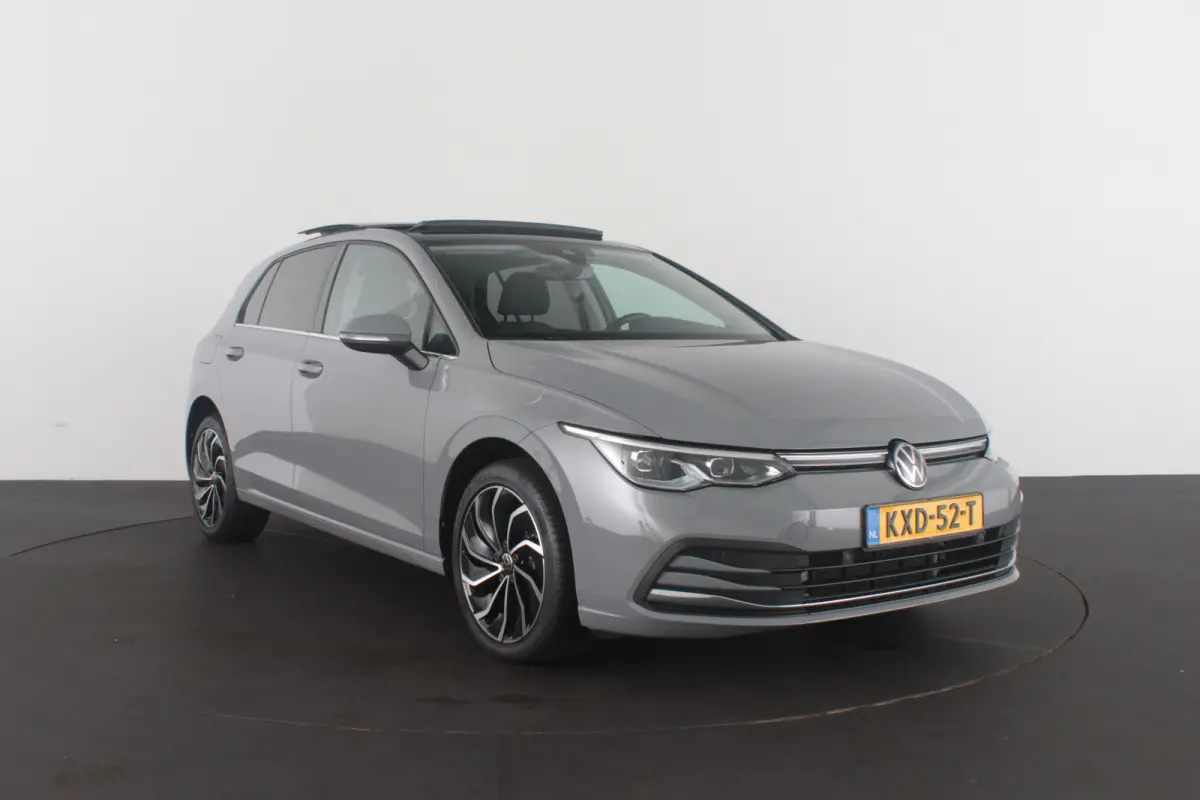 1.4 eHybrid > Pano.schuifdak/Moonstone Grey/Memory/17 inch