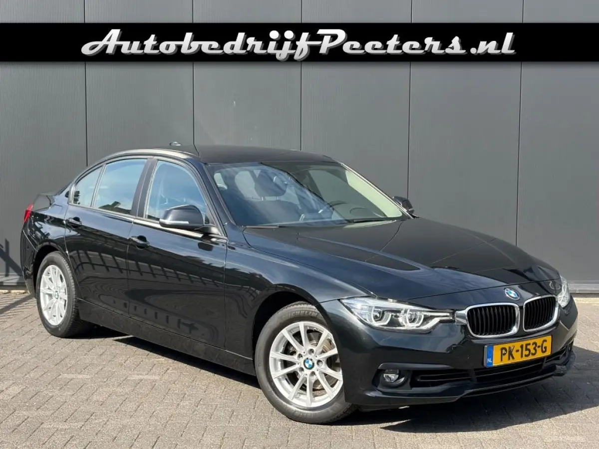 318i Aut. 2e eigenaar NL-auto LED Navi Cruise PDC
