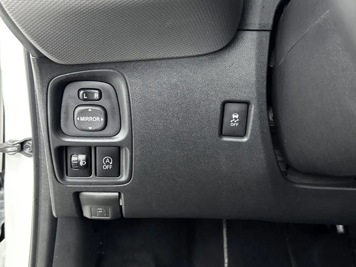 72 pk Allure | Apple Carplay/Android Auto | AchteruitrijCamera | Climate Control Getinte Achterruiten