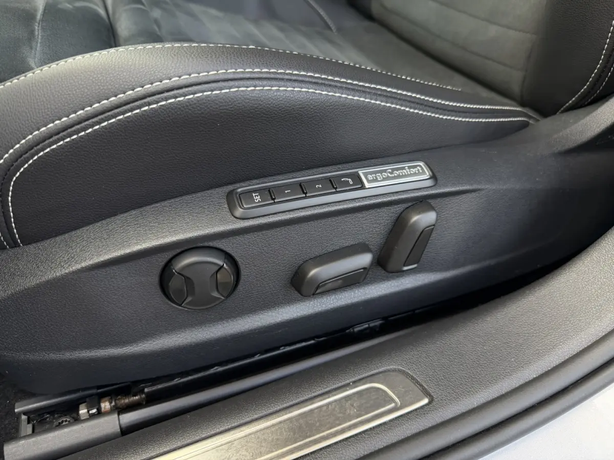 1.4 TSI PHEV GTE Business | Pano | Elek. Trekhaak | Carplay | LED | Camera | Navi | Alcantara