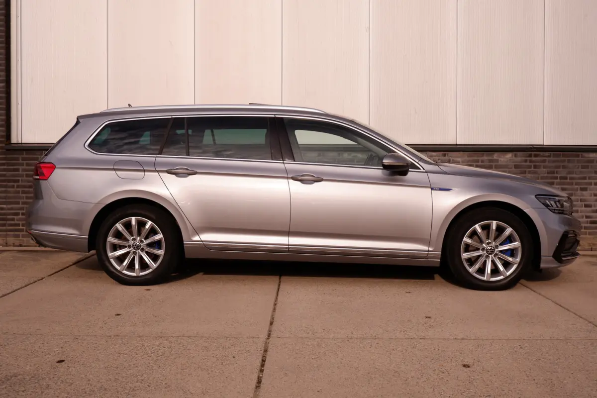 1.4 TSI PHEV GTE Business | Pano | Elek. Trekhaak | Carplay | LED | Camera | Navi | Alcantara
