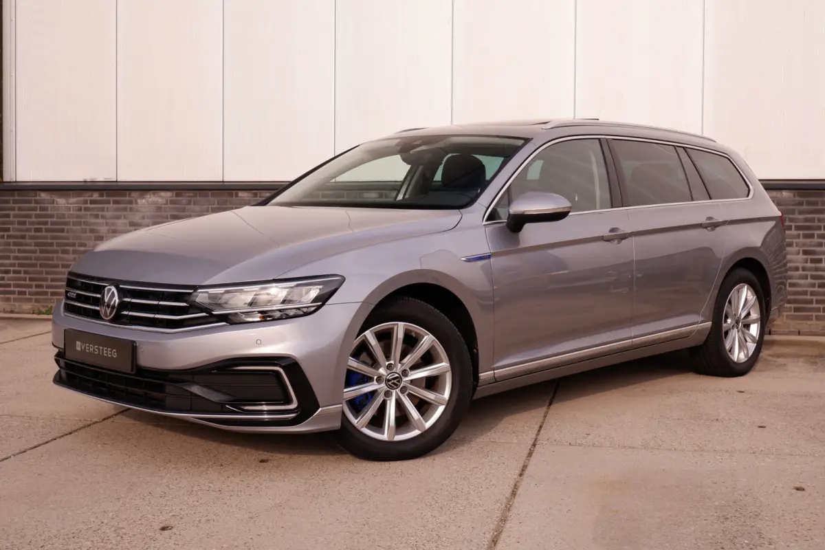 1.4 TSI PHEV GTE Business | Pano | Elek. Trekhaak | Carplay | LED | Camera | Navi | Alcantara