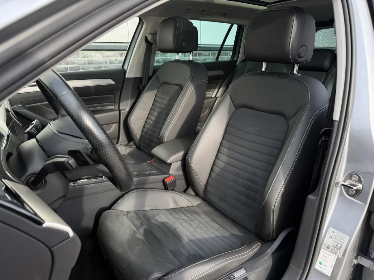 1.4 TSI PHEV GTE Business | Pano | Elek. Trekhaak | Carplay | LED | Camera | Navi | Alcantara