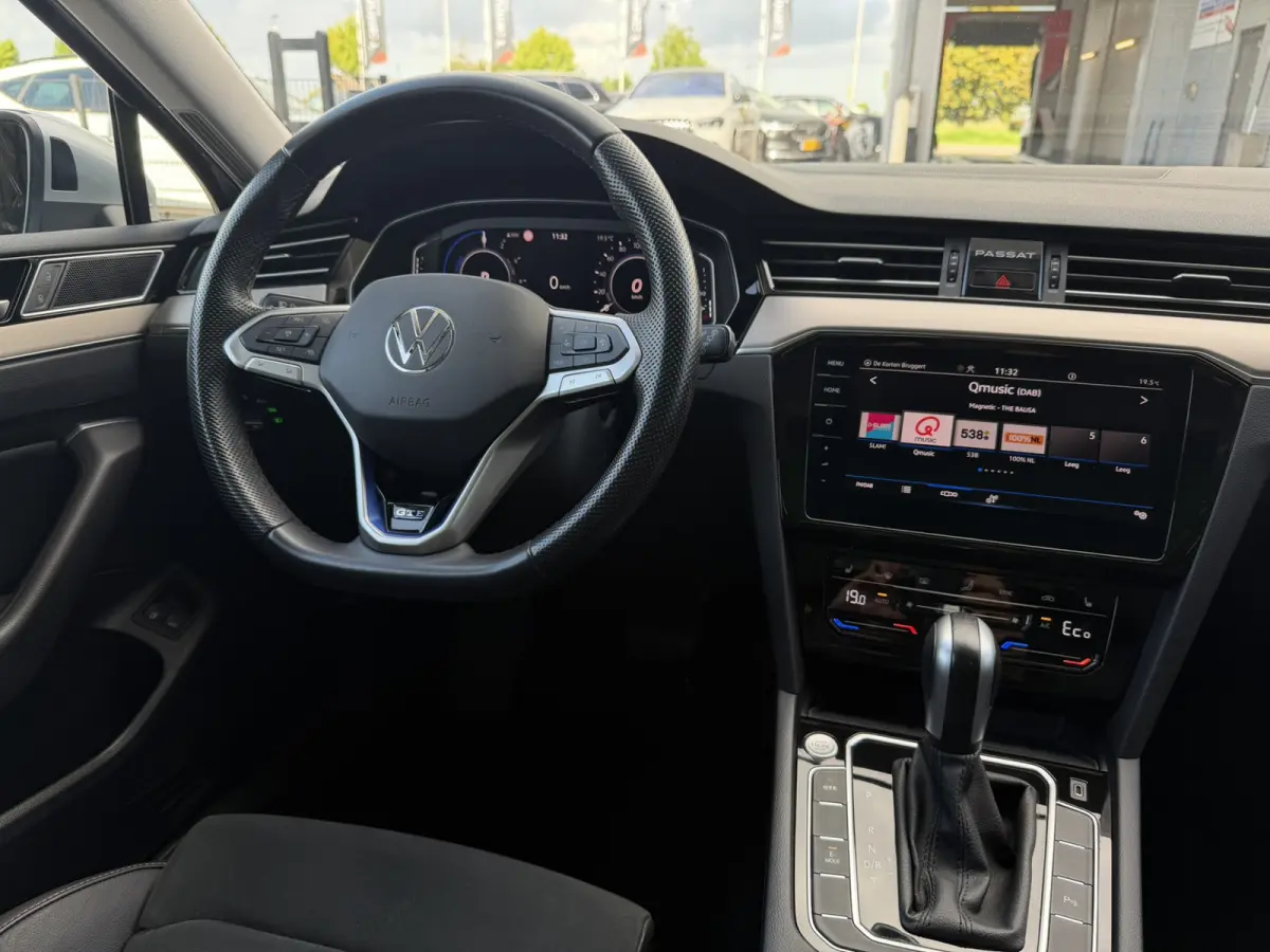 1.4 TSI PHEV GTE Business | Pano | Elek. Trekhaak | Carplay | LED | Camera | Navi | Alcantara