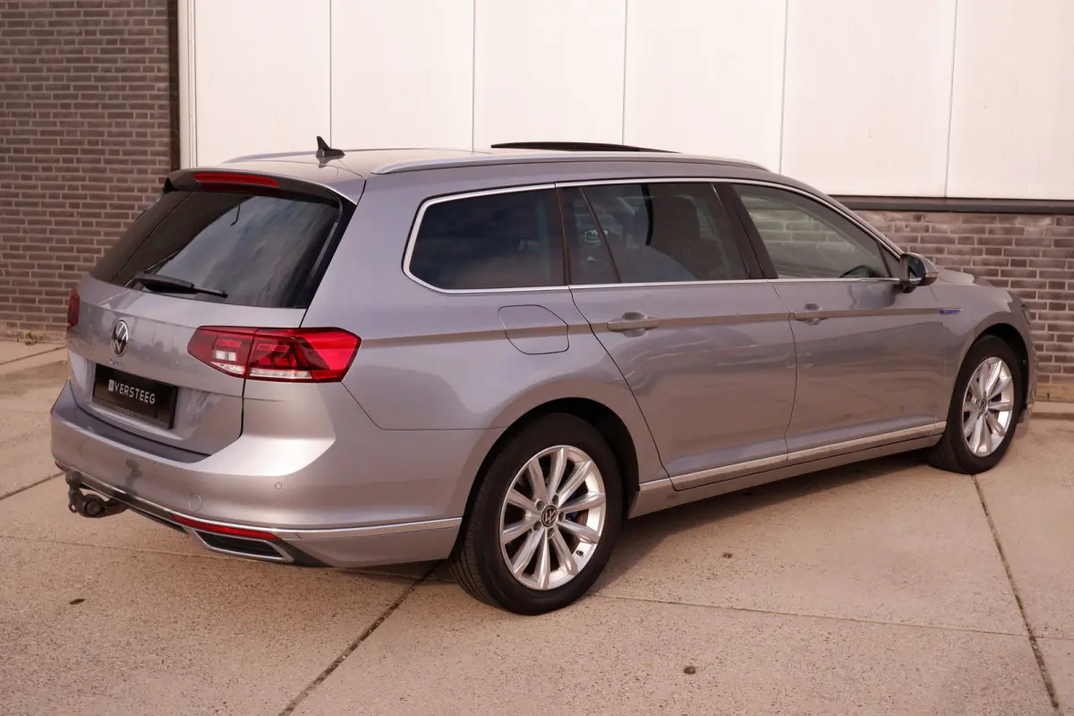 1.4 TSI PHEV GTE Business | Pano | Elek. Trekhaak | Carplay | LED | Camera | Navi | Alcantara