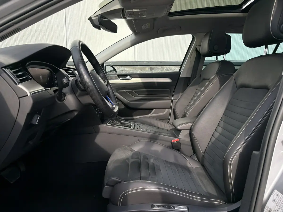 1.4 TSI PHEV GTE Business | Pano | Elek. Trekhaak | Carplay | LED | Camera | Navi | Alcantara