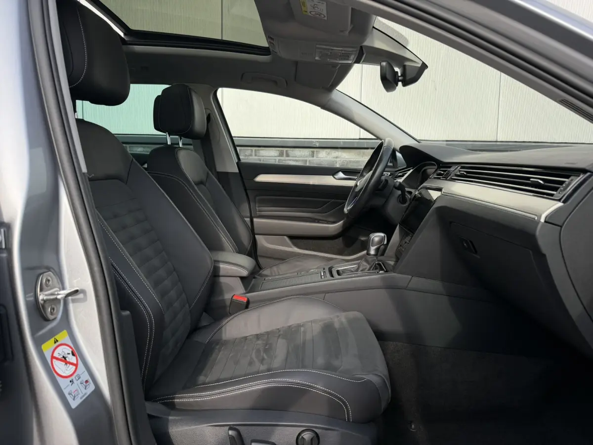 1.4 TSI PHEV GTE Business | Pano | Elek. Trekhaak | Carplay | LED | Camera | Navi | Alcantara