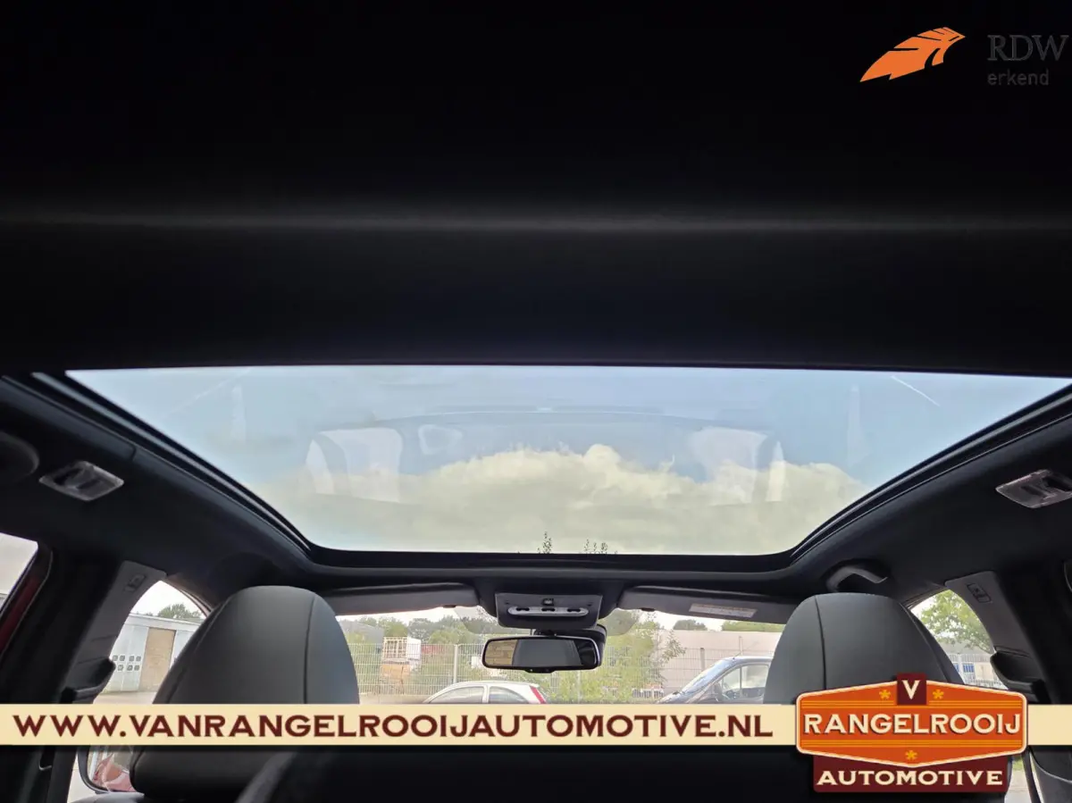 1.2 Tekna, pano, 360 cam, stoel- / voorruitverw., half leer, 18" lmv