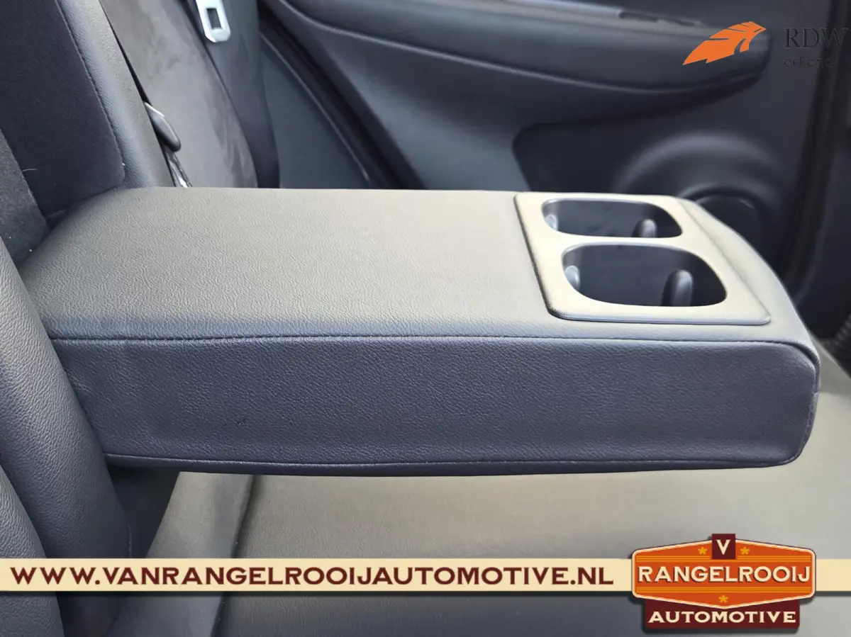 1.2 Tekna, pano, 360 cam, stoel- / voorruitverw., half leer, 18" lmv