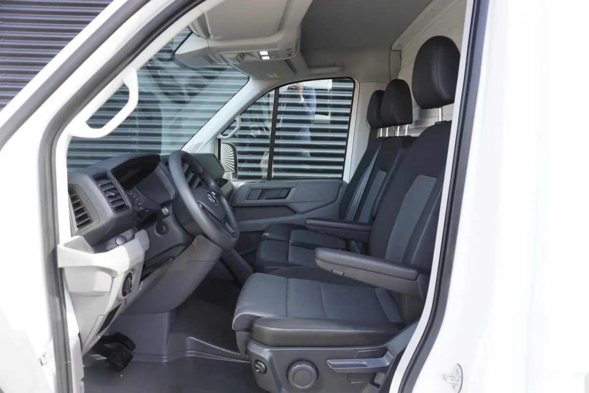 163pk Automaat Kipper Dubbellucht N1 Cruise control Apple Carplay Camera 3500kg Trekgewicht Trekhaak