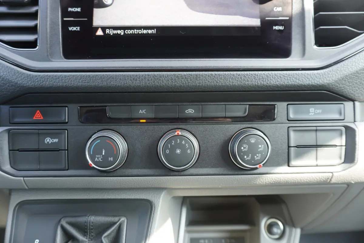 163pk Automaat Kipper Dubbellucht N1 Cruise control Apple Carplay Camera 3500kg Trekgewicht Trekhaak