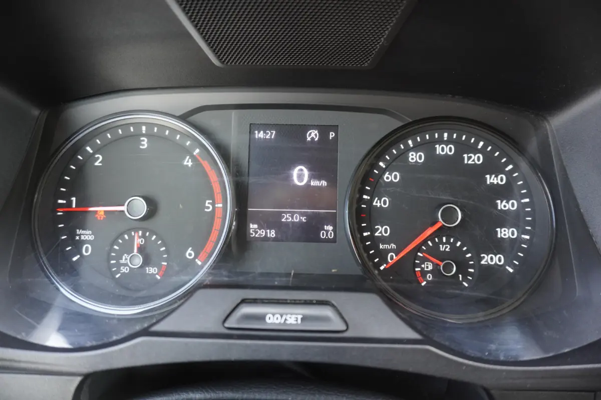 163pk Automaat Kipper Dubbellucht N1 Cruise control Apple Carplay Camera 3500kg Trekgewicht Trekhaak