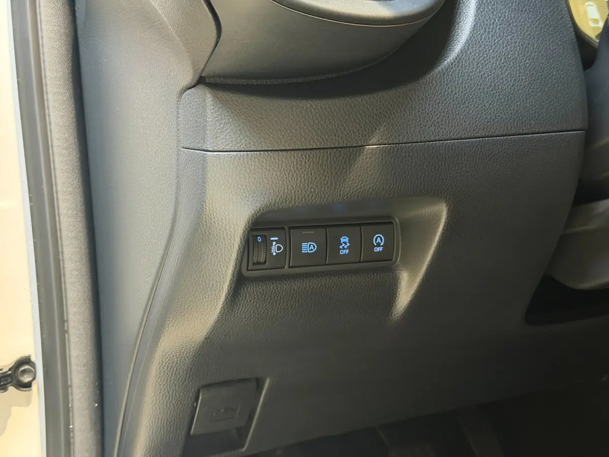 1.0 VVT-i MT Playi|Carplay|Camera| Airco|Acc|