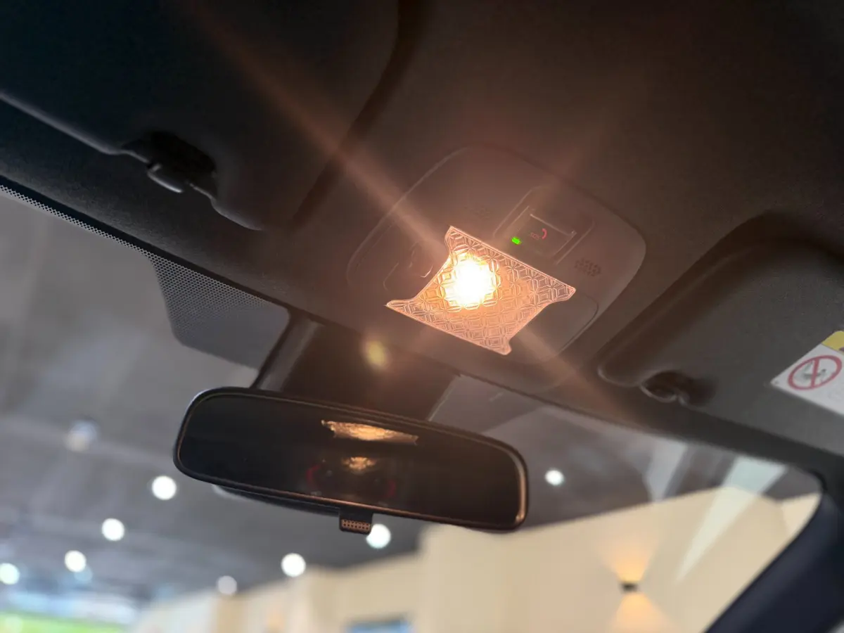 1.0 VVT-i MT Playi|Carplay|Camera| Airco|Acc|