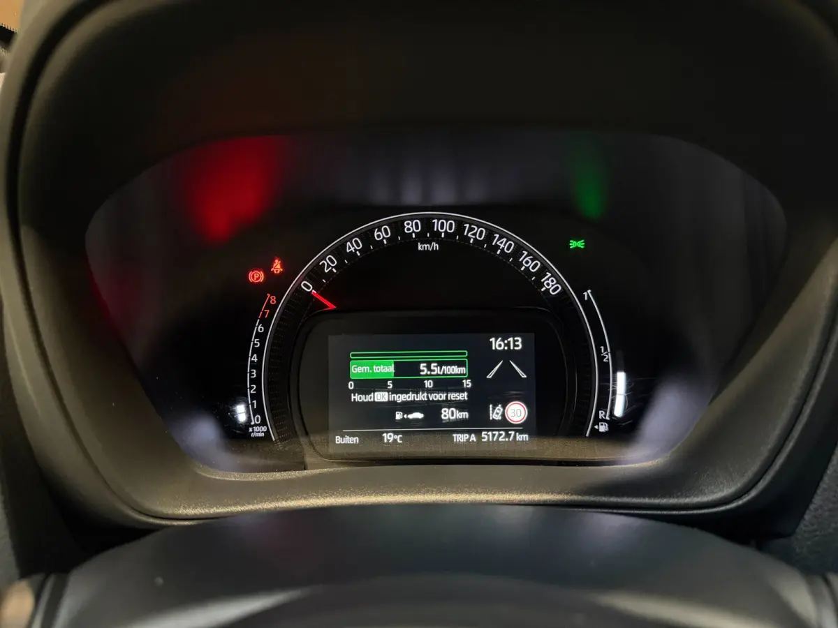 1.0 VVT-i MT Playi|Carplay|Camera| Airco|Acc|