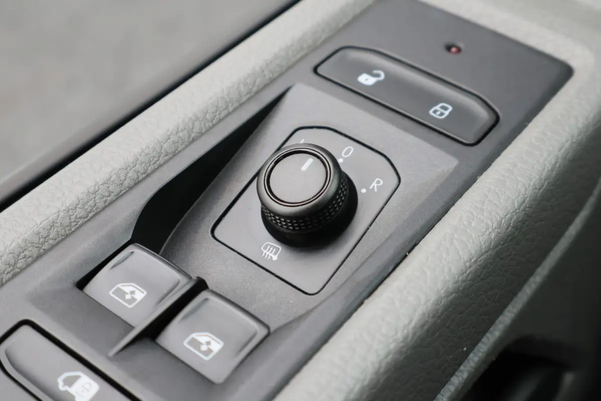 2.0 TDI DSG L2H1 Leer,